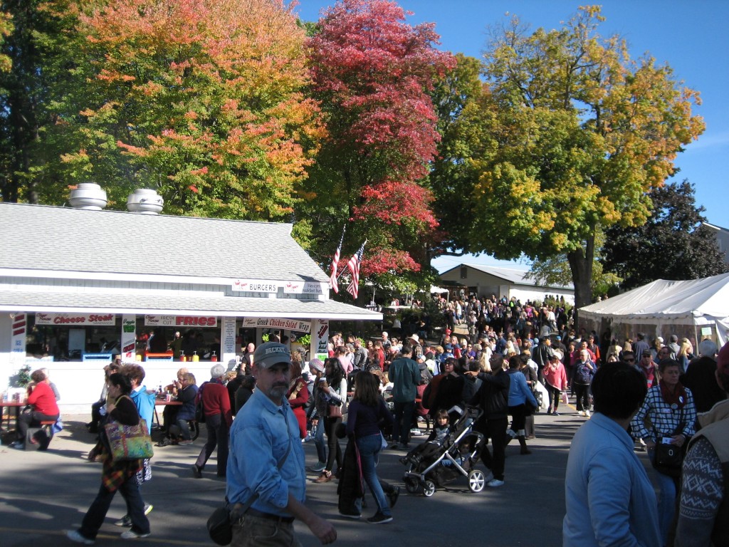 Yes, it was crowded, and the trees were pretty, and it wasn't raining.